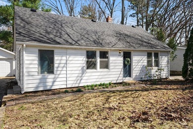 Paw Paw Lake Home Active Under Contract in Coloma Michigan