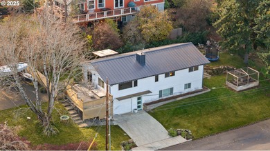 Columbia River - Hood County Home For Sale in Hoodriver Oregon