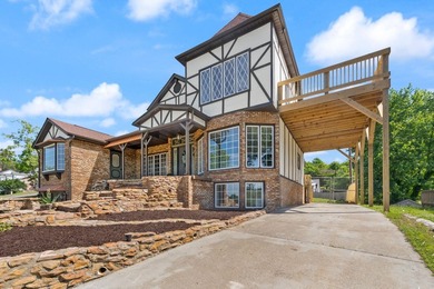 Enjoy a year-round lake view in the home you've been waiting - photo 9