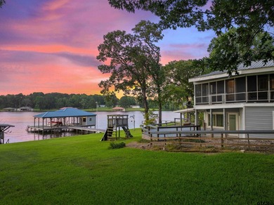 The 1,760 square foot boat boat house alone is enough to make - photo 1