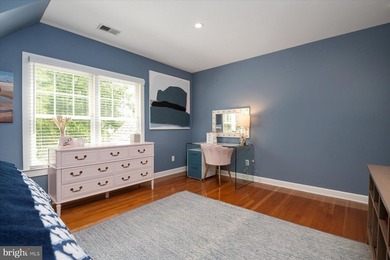 Originally built in 2005 and renovated with high end materials - photo 32