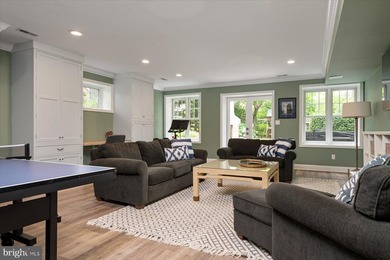 Originally built in 2005 and renovated with high end materials - photo 35