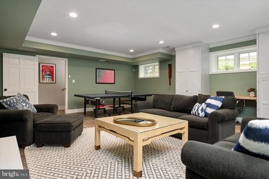 Originally built in 2005 and renovated with high end materials - photo 36
