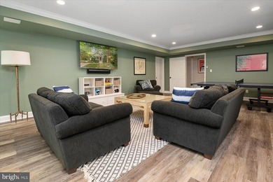 Originally built in 2005 and renovated with high end materials - photo 37