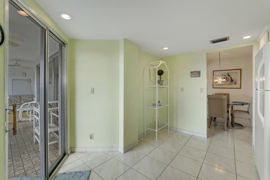 Welcome to beautifully maintained top floor Unit 607 in the - photo 10