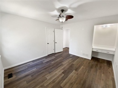 Lake living with space to spread out! Just 1/2 mile from Lake - photo 11