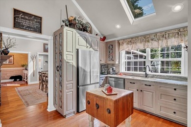 Nestled on 2.69 beautifully landscaped acres with approx. 350 - photo 13