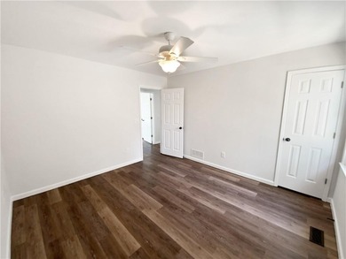 Lake living with space to spread out! Just 1/2 mile from Lake - photo 13