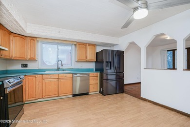 Rare opportunity to own this classic brick Hi-Ranch -- a - photo 14