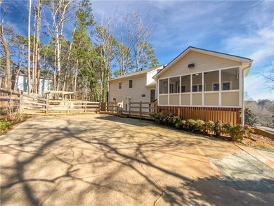 Lake living with space to spread out! Just 1/2 mile from Lake - photo 20