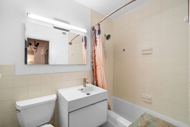 Discover a true commuter's dream in this meticulously maintained - photo 21