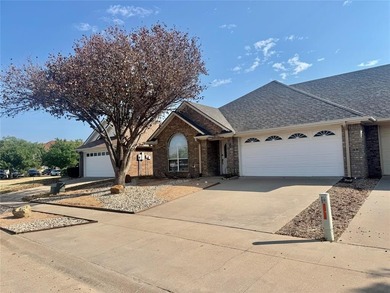 Lake Granbury Townhome/Townhouse For Sale in Granbury Texas