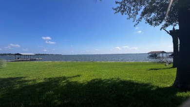 Lake Lot For Sale in Mabank, Texas
