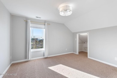 NEW PRICE ALERT & seller concession for flooring $5000. Stunning - photo 32
