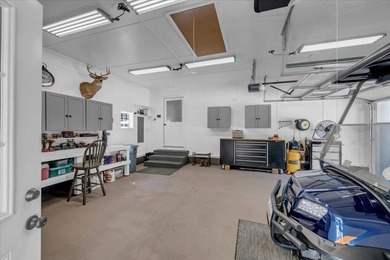 Nestled on 2.69 beautifully landscaped acres with approx. 350 - photo 38
