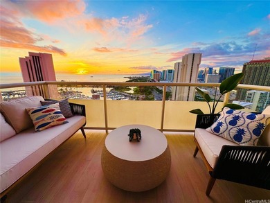 Wake up to breathtaking wide ocean, marina, and sunset views - photo 4