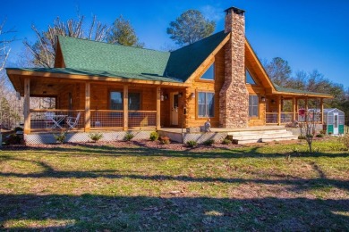 (private lake, pond, creek) Home For Sale in Jamestown Tennessee