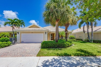 Lake Home For Sale in Palm Beach Gardens, Florida