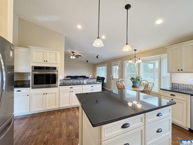 Prepare to be captivated by this stunning property in Agnew - photo 15