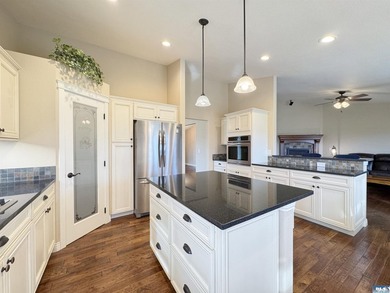 Prepare to be captivated by this stunning property in Agnew - photo 17
