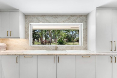 Welcome to 654 W Lakewoode, a beautifully renovated residence - photo 9
