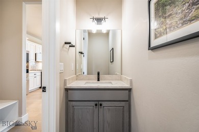 Expansive modern farmhouse on the park at White Horse Ranch - photo 21