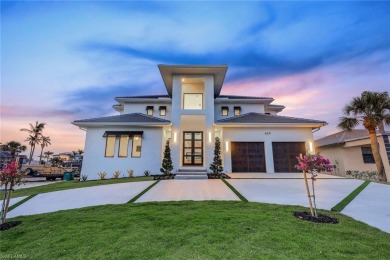 (private lake, pond, creek) Home For Sale in Naples Florida