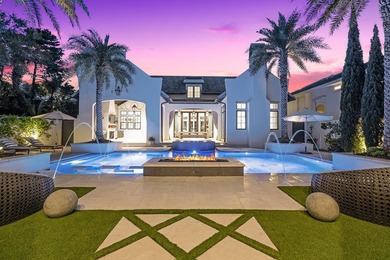 Pristine architectural design resembling the courtyard homes of - photo 28