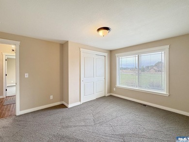 Prepare to be captivated by this stunning property in Agnew - photo 28