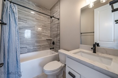 Expansive modern farmhouse on the park at White Horse Ranch - photo 29