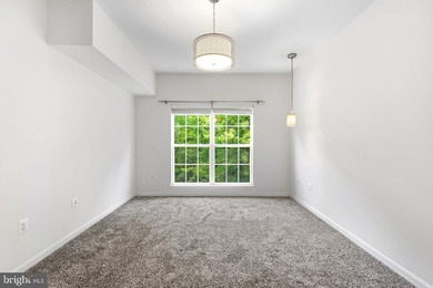 Stunning top-floor 2BR condo with elevator access and serene - photo 32