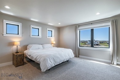 Expansive modern farmhouse on the park at White Horse Ranch - photo 33