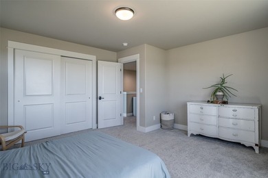 Expansive modern farmhouse on the park at White Horse Ranch - photo 47