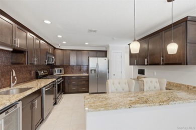 Welcome to 84 Erik Drive, a beautifully updated Devon end unit - photo 8