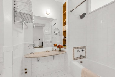 Welcome to 676 Union Street, a rare Park Slope sanctuary. This - photo 6