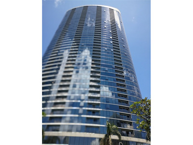 Priced to sell ! Moana Pacific famous twin tower is located - photo 1