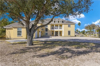 Gorgeous lakeside retreat offering the perfect getaway or - photo 2