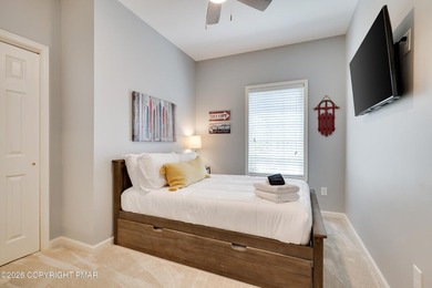 Active 5 star  Listing! Beautifully furnished 4 bedroom, 3.5 - photo 34