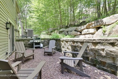 Active 5 star  Listing! Beautifully furnished 4 bedroom, 3.5 - photo 36