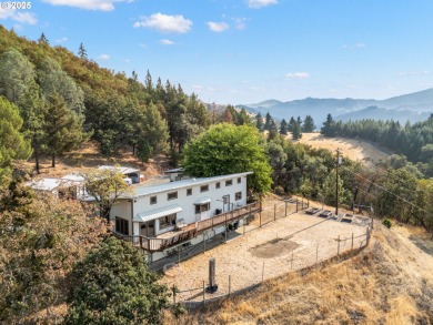 Lake Home For Sale in Myrtle Creek, Oregon