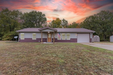 (private lake, pond, coastal) Home For Sale in Ava Missouri