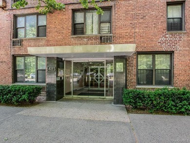 Welcome home to this spacious, bright and updated studio coop - photo 8