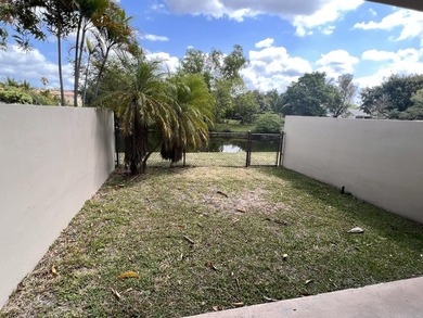 Charming 2-bedroom townhome located in the heart of Coral - photo 15