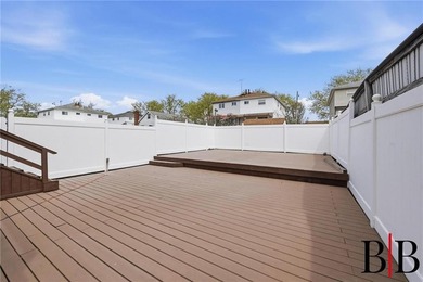 Absolutely nothing to do but move in! This well maintained and - photo 22
