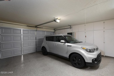 Spacious and beautifully remodeled 2-bedroom, 2-bath townhouse - photo 22