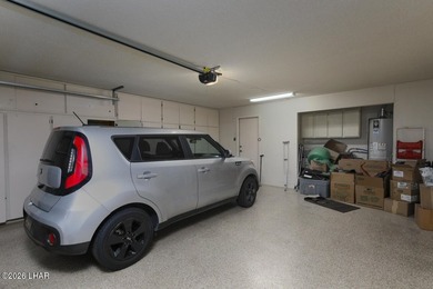 Spacious and beautifully remodeled 2-bedroom, 2-bath townhouse - photo 23