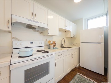 Enjoy a comfortable 2-bedroom, 1.5-bath, two-story layout with - photo 5