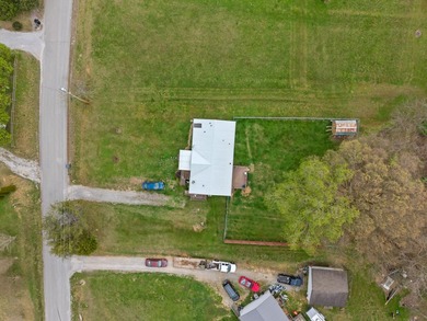 Spacious mountain-view home located just minutes from LaFollette - photo 28