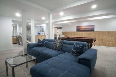 30 Blackwatch Court, Southampton: A revitalized retreat where - photo 31
