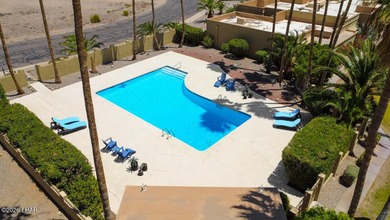 Spacious and beautifully remodeled 2-bedroom, 2-bath townhouse - photo 32